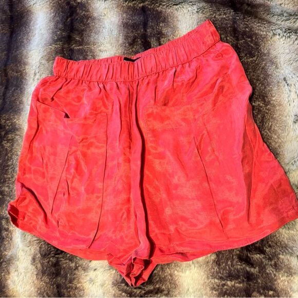 Zara Ladies Silky Shorts Front Patch Pockets Pull On Elasticated Waist Coral - Picture 5 of 6